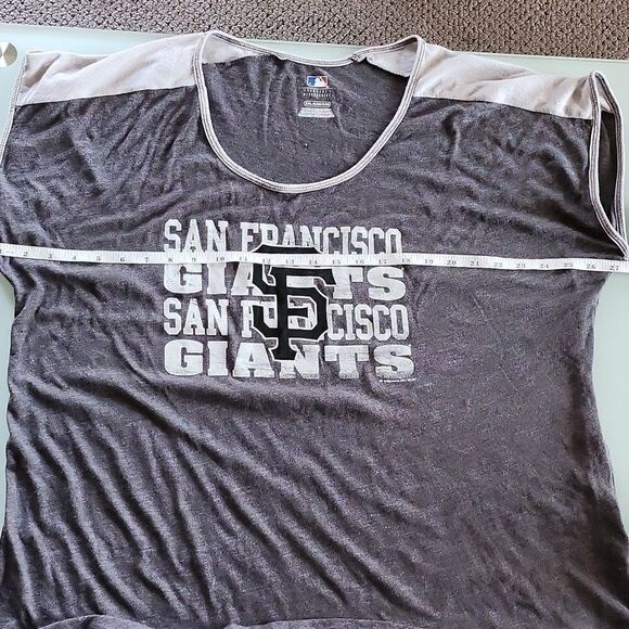 MLB San Francisco Giants Top - Picture 3 of 7